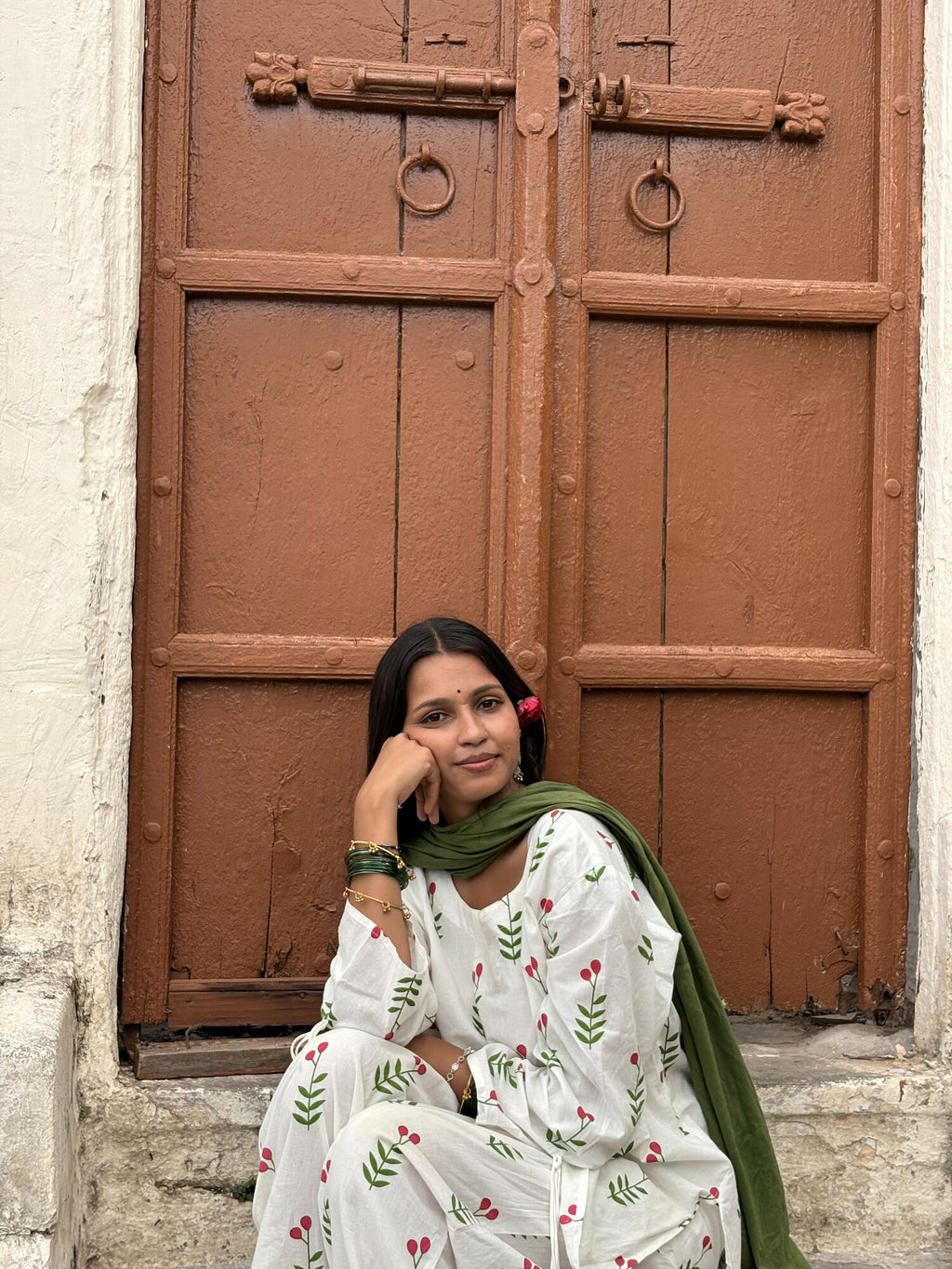 Ms Garden floral kurta set front view