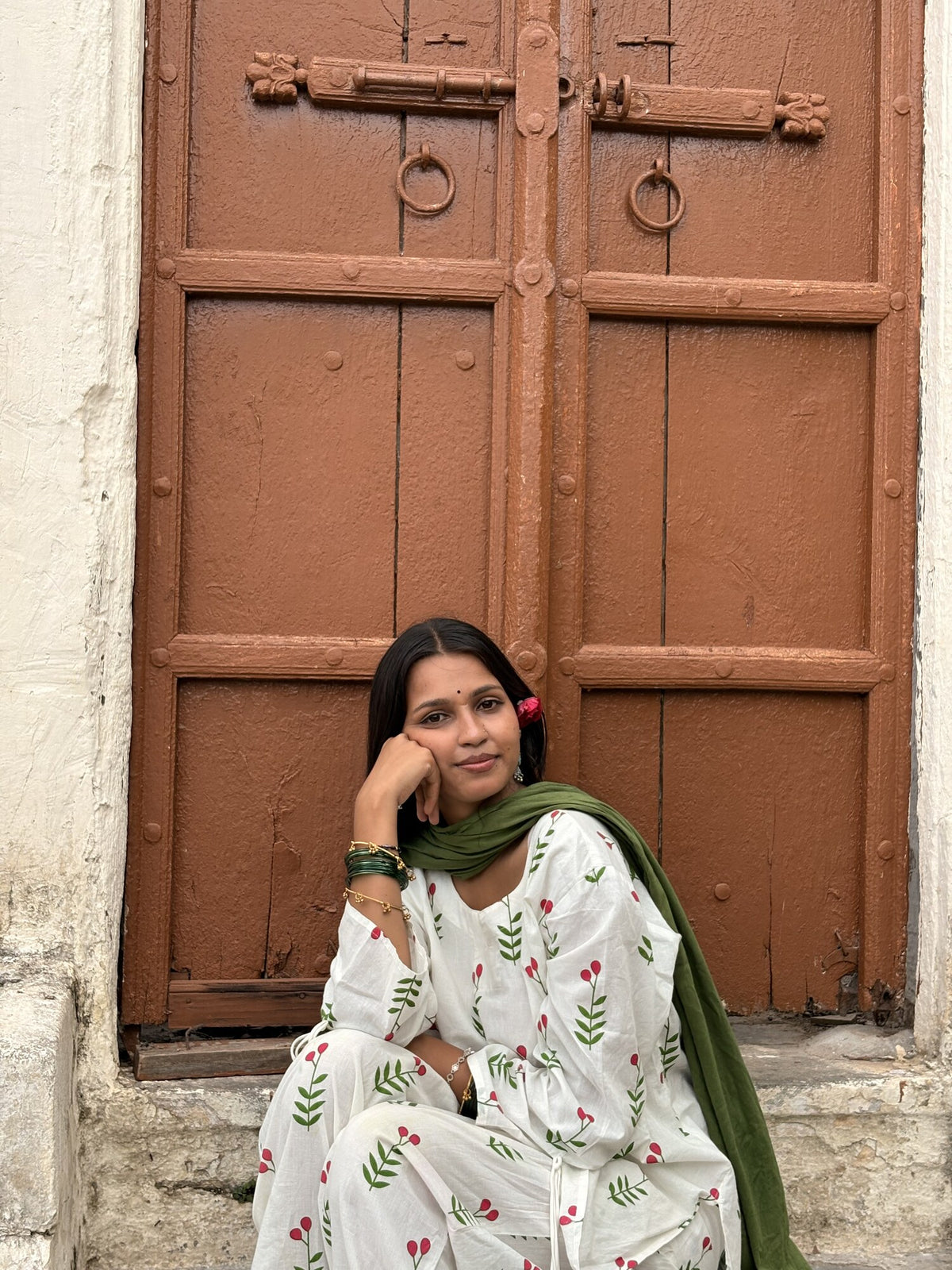 Ms Garden floral kurta set front view
